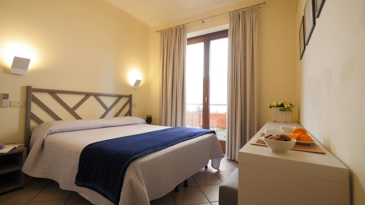 Residenza Turistico Alberghiera Corallo Castiglione della Pescaia Extérieur photo